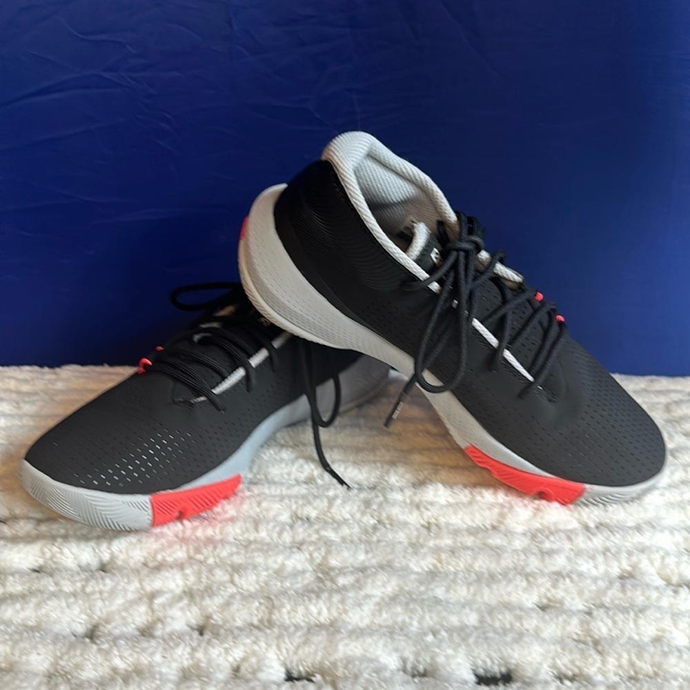 Under Armour Steph Curry 3Zero Boys Shoe Sneakers Size 6 Y Black 3022117-001